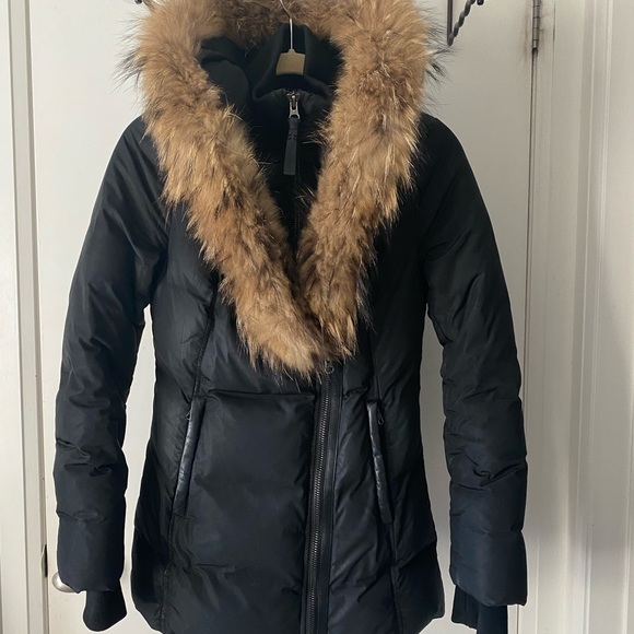 ***SOLD ON ANOTHER APP*** Mackage Adali Down Winter Jacket - Picture 1 of 15